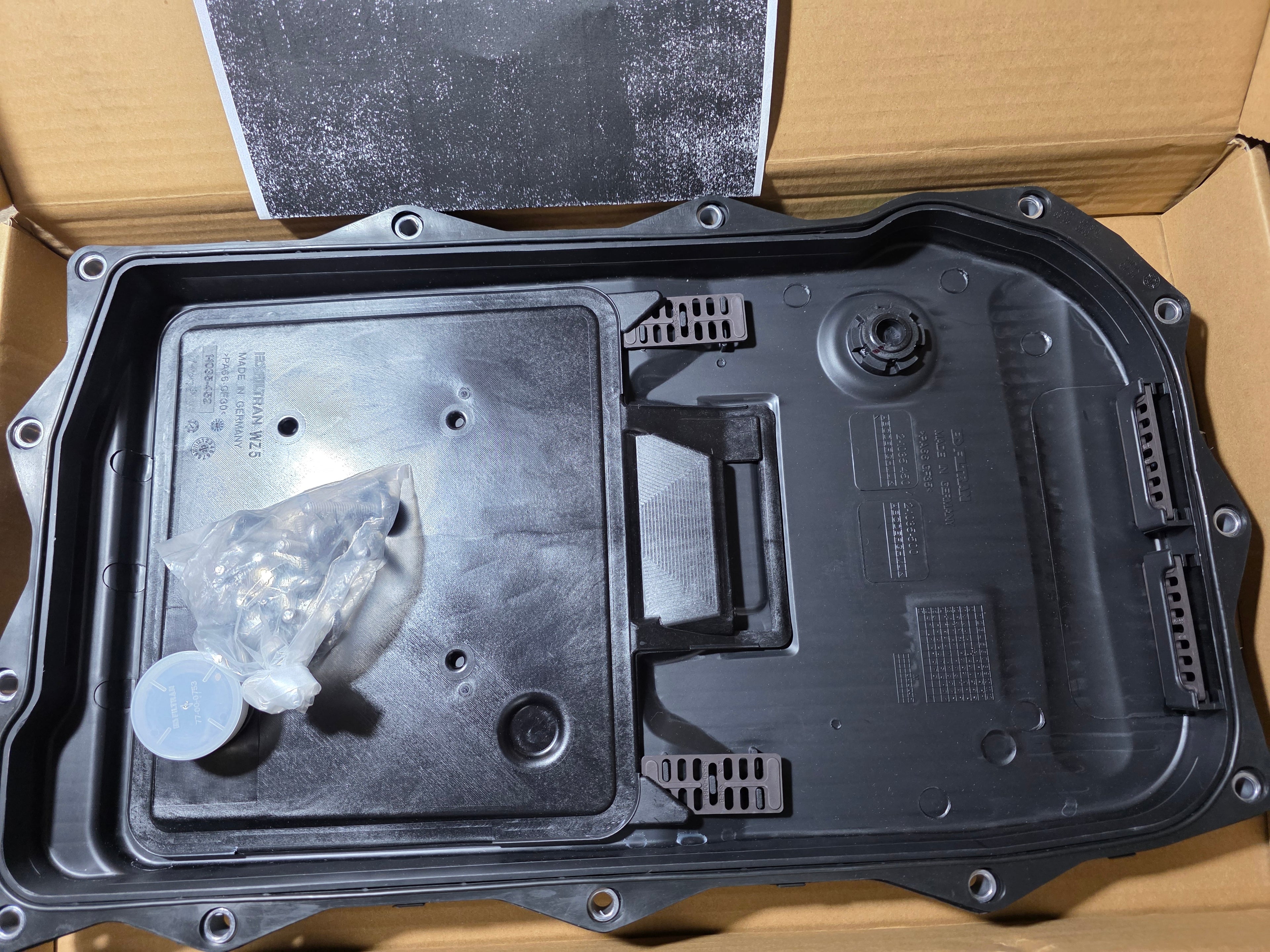 BMW 8HP Oil Pan and Filter Kit - BMW 24115A13115