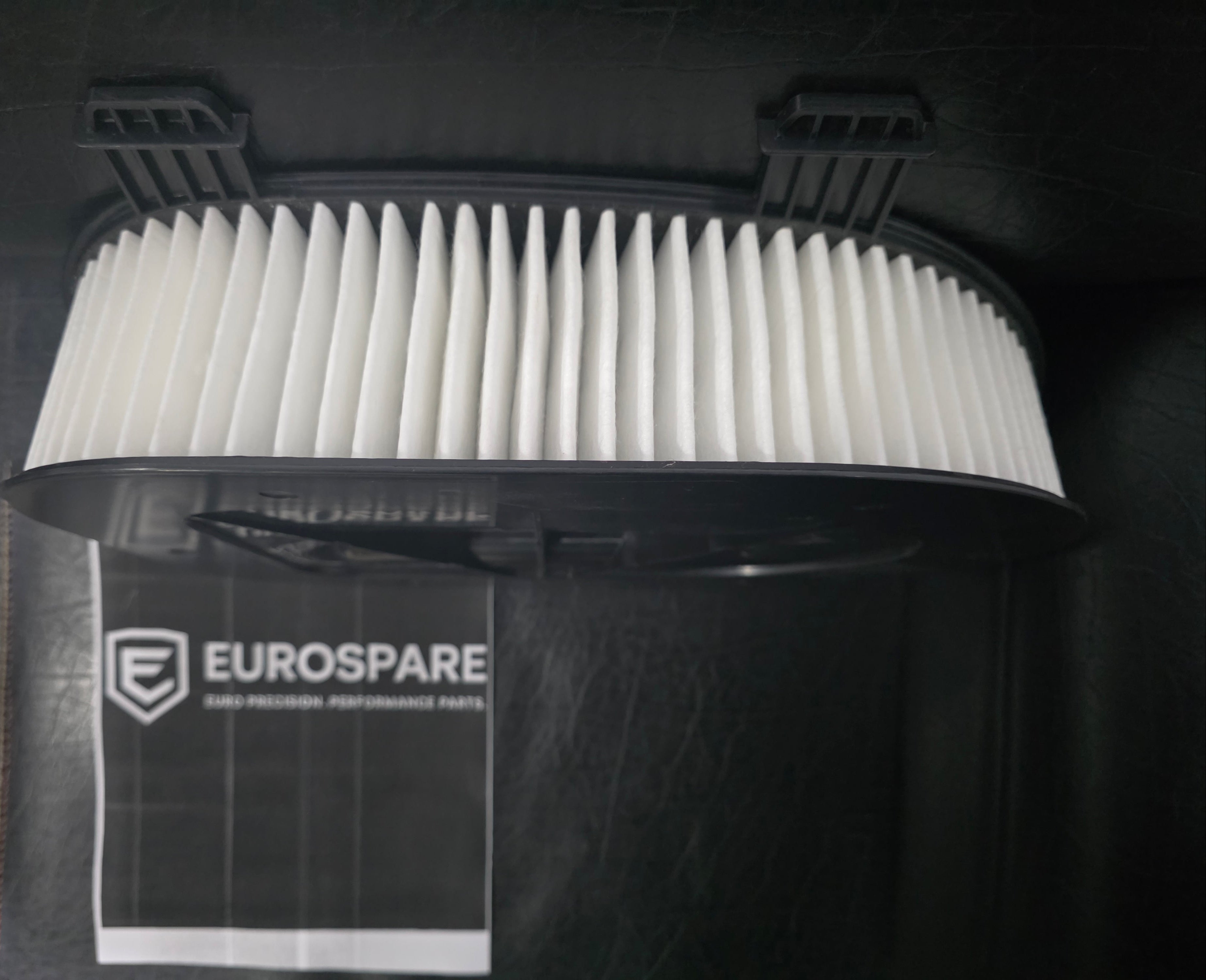 Air Filter – BMW X3 F25 (2009–2017); X5 E70 (2006–2013) / F15 (2012–2018); X6 E71 (2008–2014) – N47 & N57 Diesel Engines-13717811026