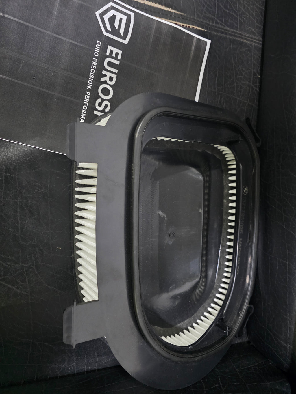 Air Filter – BMW X3 F25 (2009–2017); X5 E70 (2006–2013) / F15 (2012–2018); X6 E71 (2008–2014) – N47 & N57 Diesel Engines-13717811026