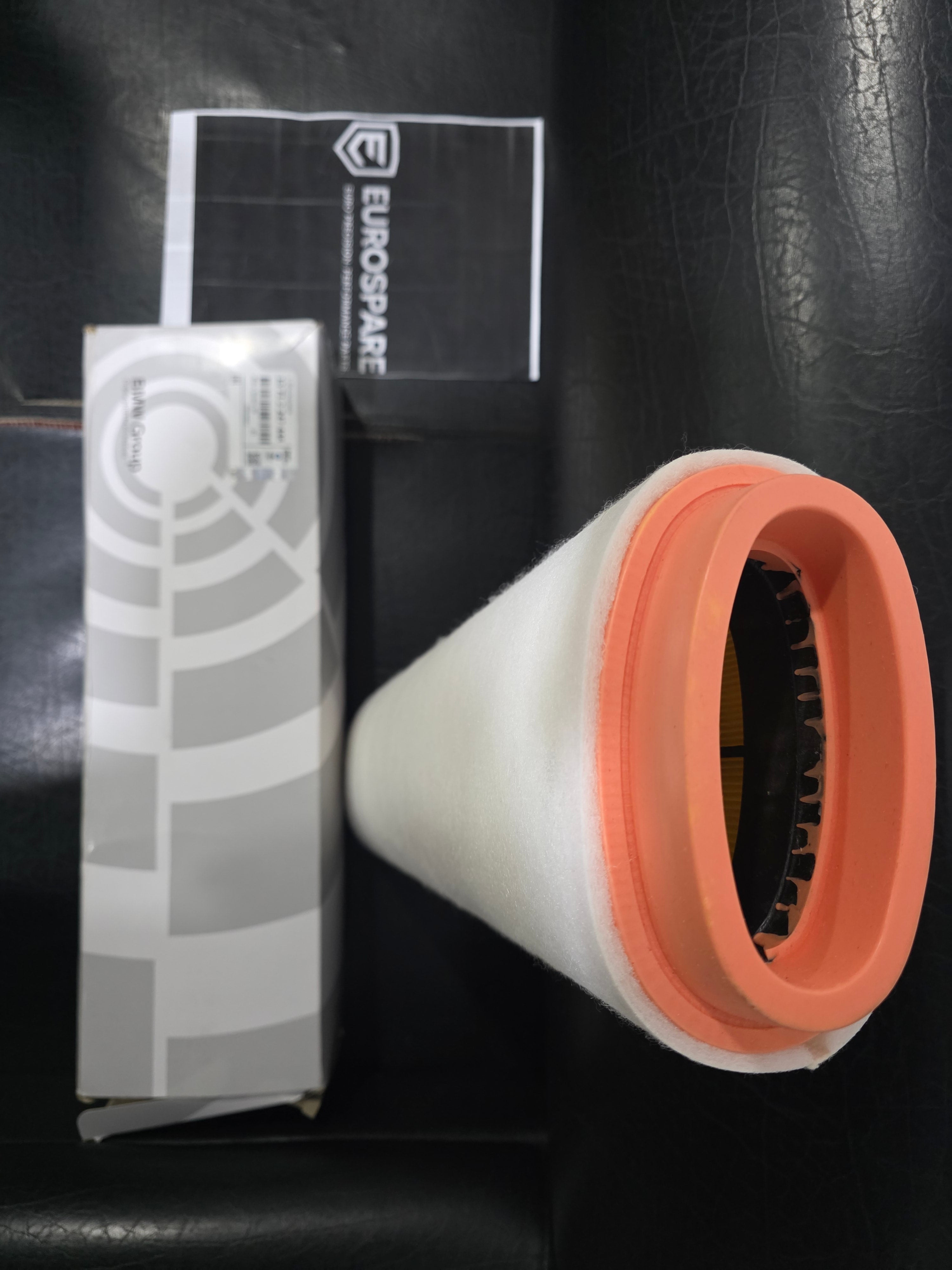 Air Filter – BMW 3 Series E46/E90/E91/E92/E93; 5 Series E39/E60/E61; 7 Series E38/E65/E66; X3 E83; X5 E53/E70; X6 E71 – M57 Diesel Engines – 13712247444