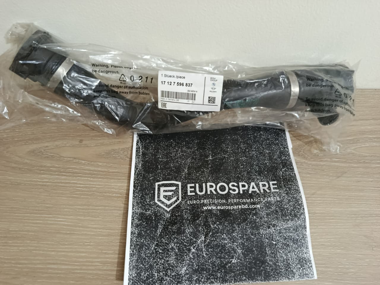 Radiator Hose (Upper) – BMW 3 Series F30/F31/F34 320i/328i (2012–2018) – Part 17127596837