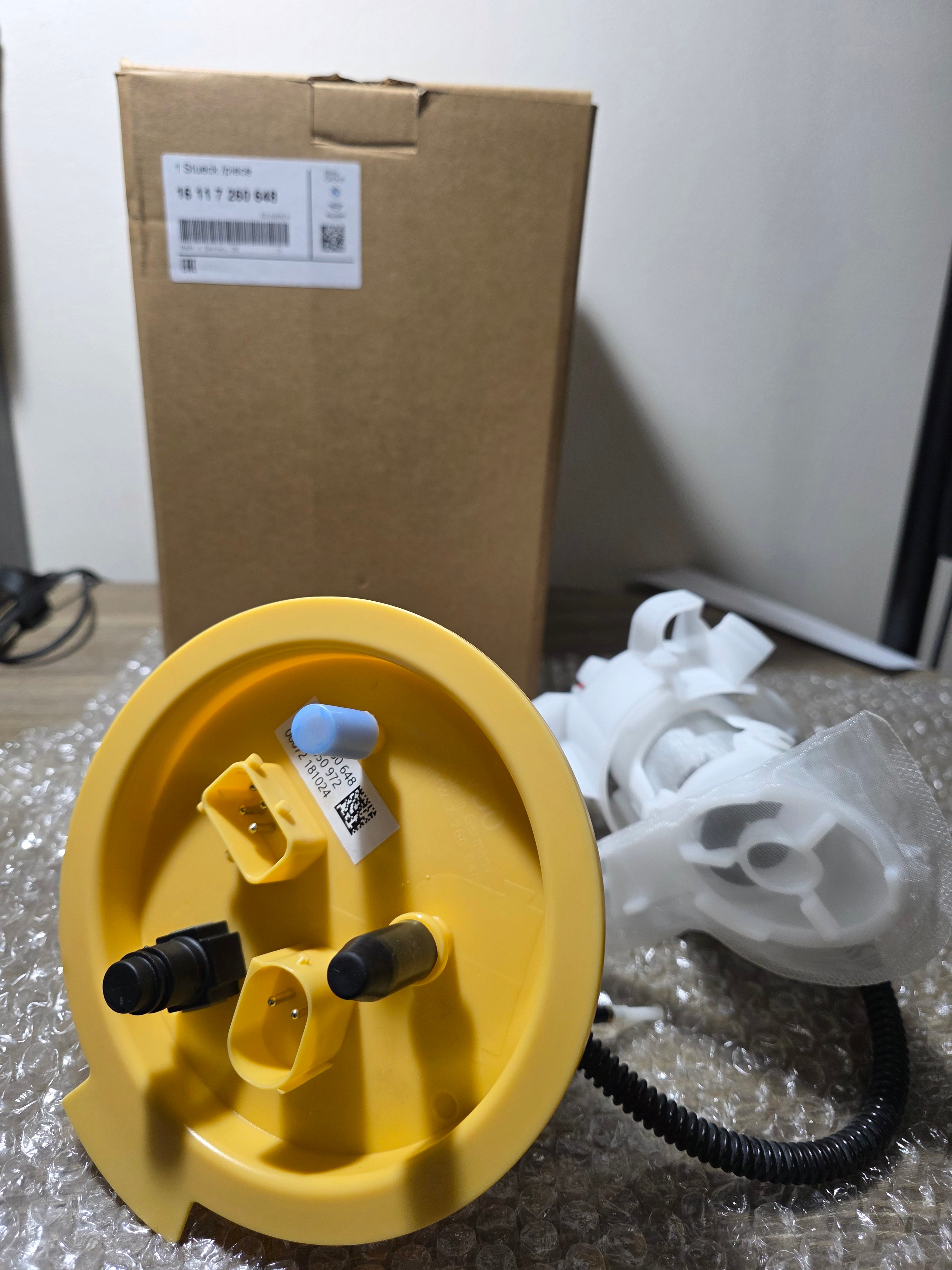 BMW In-tank Fuel Pump - 16117260648